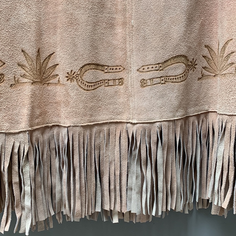 Vintage Suede Poncho. - Picture 9 of 10